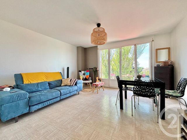 Appartement F3 à vendre - 3 pièces - 62,39 m2 - Savigny Sur Orge - 91 - ILE-DE-FRANCE