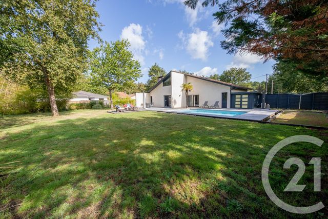 Maison à vendre - 7 pièces - 163,21 m2 - St Aubin De Medoc - 33 - AQUITAINE