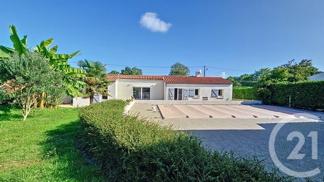 Maison à vendre - 6 pièces - 150,60 m2 - La Bretonniere La Claye - 85 - PAYS-DE-LOIRE