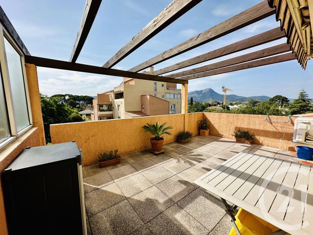 Appartement F2 à louer - 2 pièces - 59,52 m2 - Le Pradet - 83 - PROVENCE-ALPES-COTE-D-AZUR