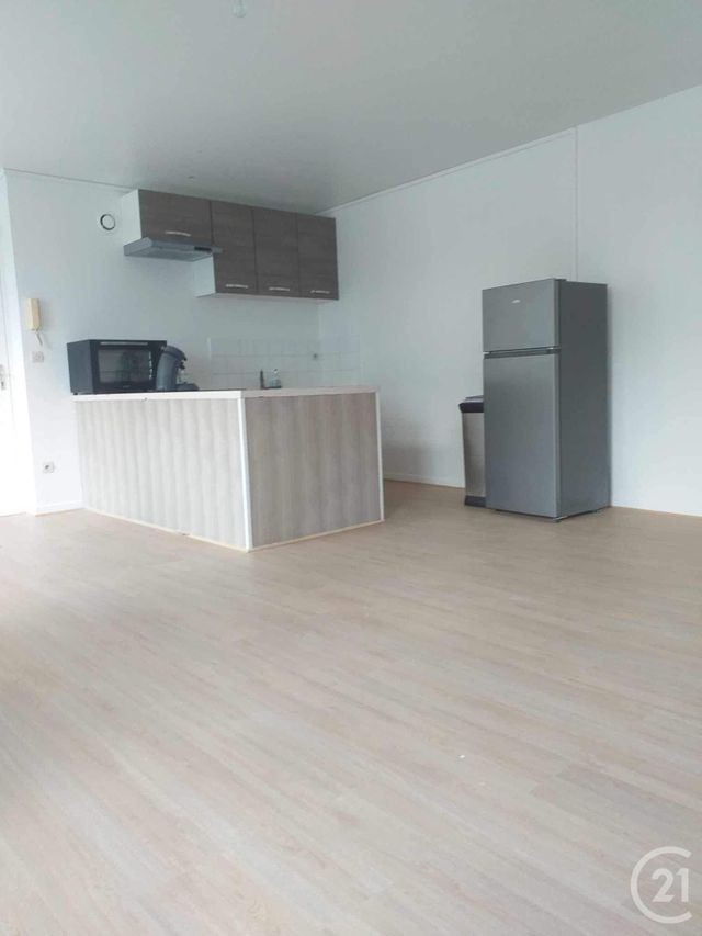 Appartement T3 à louer - 3 pièces - 61,48 m2 - Quillebeuf Sur Seine - 27 - HAUTE-NORMANDIE