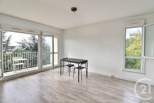 Appartement F3 à louer - 3 pièces - 60,62 m2 - Tremblay En France - 93 - ILE-DE-FRANCE