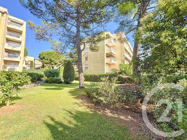 Appartement à vendre - 2 pièces - 45,84 m2 - Nice - 06 - PROVENCE-ALPES-COTE-D-AZUR