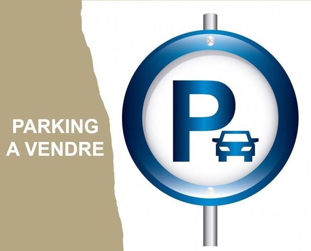 Parking à vendre - 12,30 m2 - Paris - 75017 - ILE-DE-FRANCE