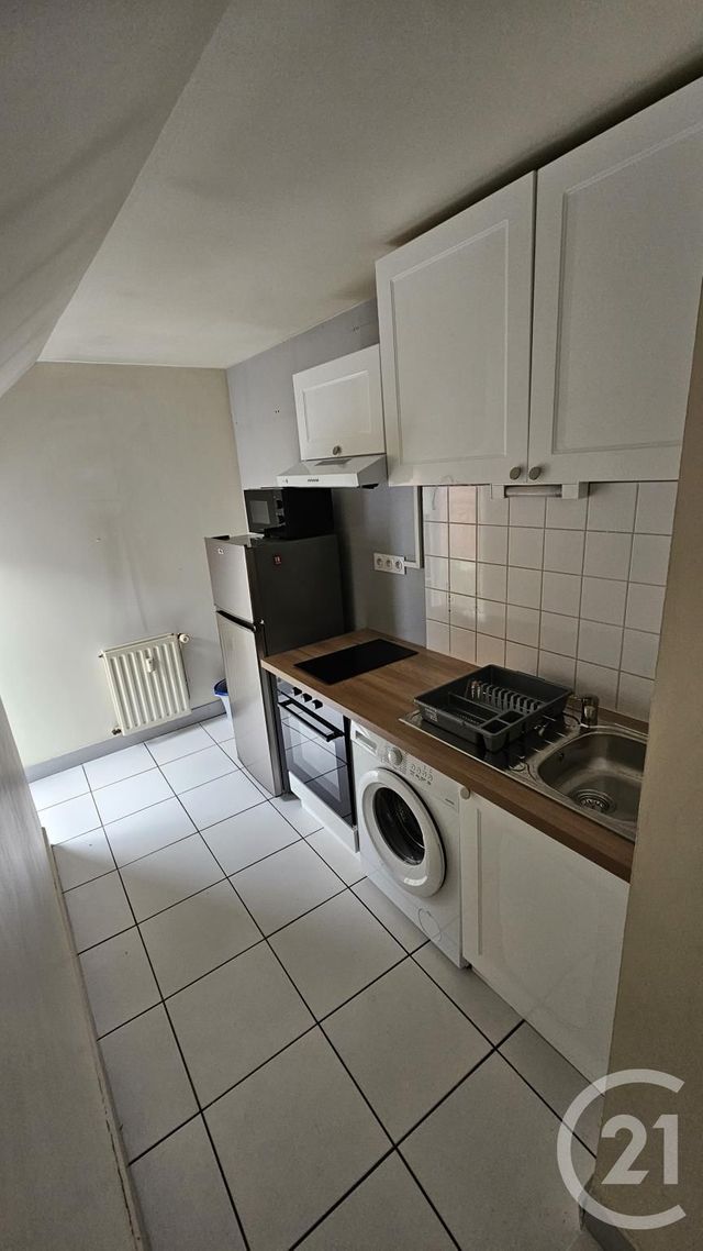 Appartement T2 à louer - 2 pièces - 32 m2 - Chateauroux - 36 - CENTRE