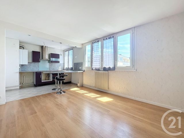 Appartement F3 à vendre - 3 pièces - 63,26 m2 - St Jean Le Blanc - 45 - CENTRE