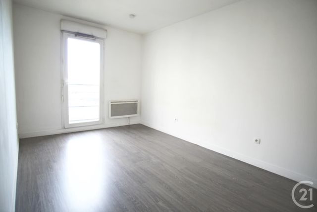 Appartement F2 à louer - 2 pièces - 43 m2 - Thiais - 94 - ILE-DE-FRANCE