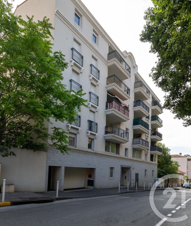 appartement à vendre - 2 pièces - 38 m2 - Toulon - 83 - PROVENCE-ALPES-COTE-D-AZUR