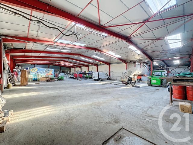 Local commercial à louer - 395.0 m2 - 34 - Herault