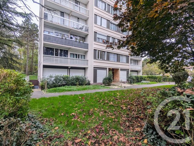 Appartement F5 à vendre - 5 pièces - 97,68 m2 - Chelles - 77 - ILE-DE-FRANCE