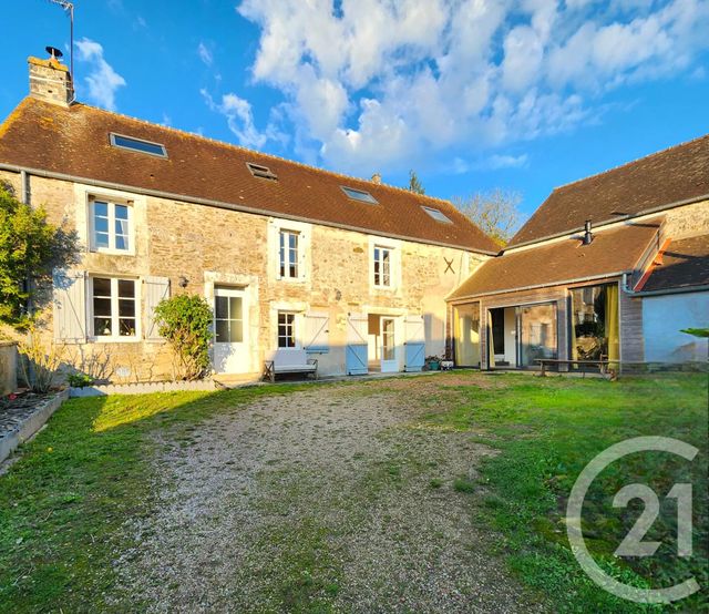 Maison à vendre - 6 pièces - 214 m2 - Ronai - 61 - BASSE-NORMANDIE