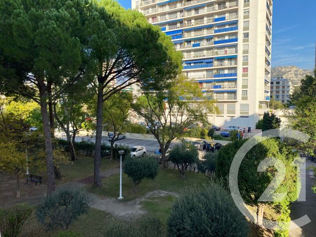 Appartement T4 à vendre - 4 pièces - 83 m2 - Marseille - 13009 - PROVENCE-ALPES-COTE-D-AZUR