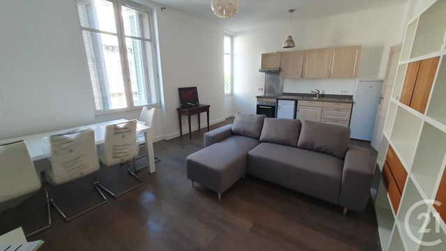 Appartement F3 à louer - 3 pièces - 69,80 m2 - Avignon - 84 - PROVENCE-ALPES-COTE-D-AZUR