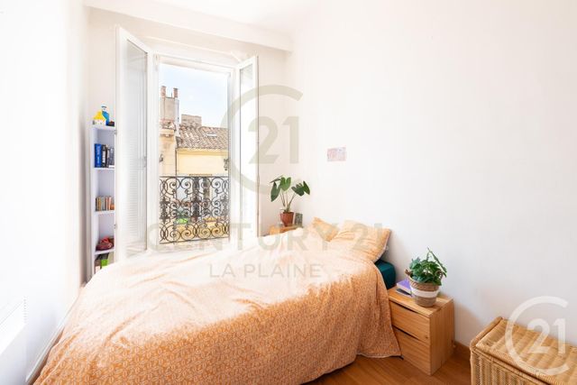 Appartement T3 à vendre - 3 pièces - 69 m2 - Marseille - 13006 - PROVENCE-ALPES-COTE-D-AZUR