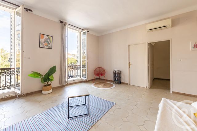 Appartement F3 à vendre - 3 pièces - 62,46 m2 - Marseille - 13006 - PROVENCE-ALPES-COTE-D-AZUR