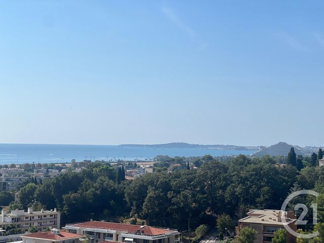 Appartement F3 à vendre - 3 pièces - 82,58 m2 - Cagnes Sur Mer - 06 - PROVENCE-ALPES-COTE-D-AZUR