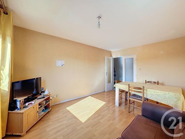 Appartement F3 à vendre - 3 pièces - 68,38 m2 - Luxeuil Les Bains - 70 - FRANCHE-COMTE