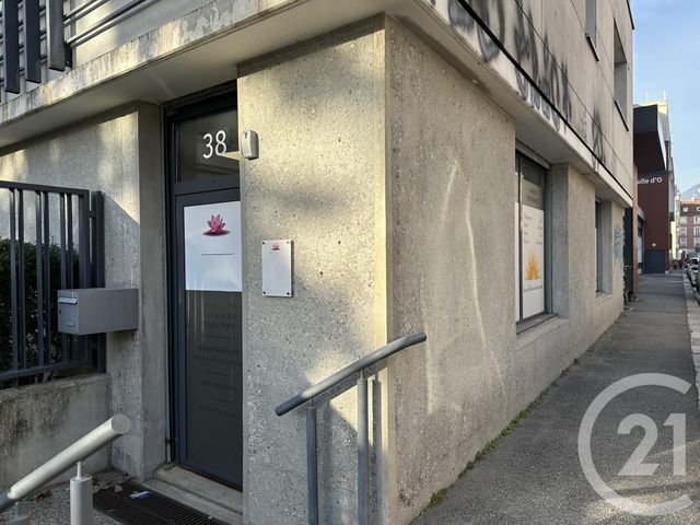 Appartement à vendre - 2 pièces - 33,70 m2 - Grenoble - 38 - RHONE-ALPES