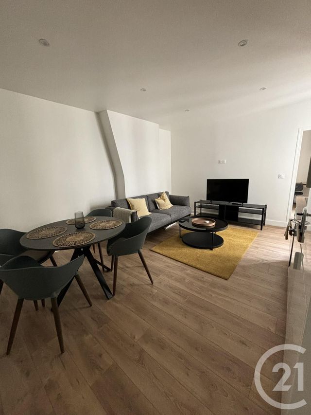 Appartement F2 à louer - 2 pièces - 40,32 m2 - Paris - 75018 - ILE-DE-FRANCE