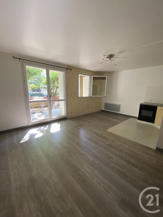 Appartement F1 à louer - 1 pièce - 30,11 m2 - Rosny Sous Bois - 93 - ILE-DE-FRANCE