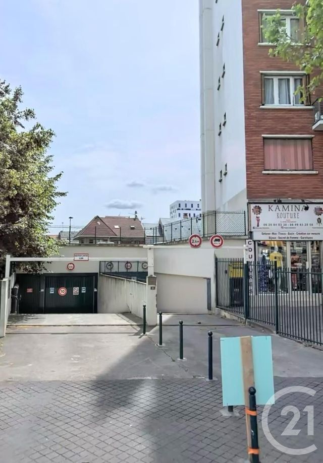 Parking à louer - 13 m2 - Pantin - 93 - ILE-DE-FRANCE