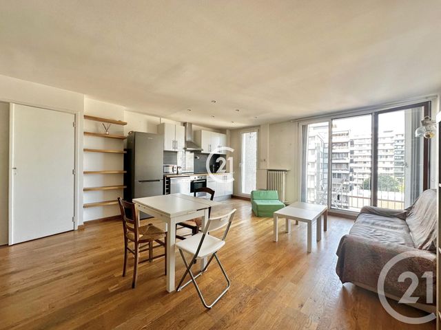 Appartement F2 à louer - 2 pièces - 49,20 m2 - Paris - 75018 - ILE-DE-FRANCE