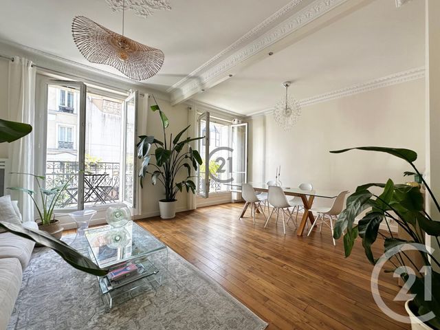 Appartement F3 à louer - 3 pièces - 67 m2 - Paris - 75018 - ILE-DE-FRANCE