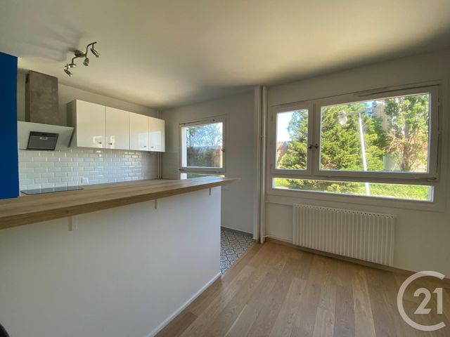 Appartement F2 à louer - 2 pièces - 51,50 m2 - Paris - 75018 - ILE-DE-FRANCE