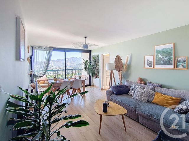 Appartement T4 à vendre - 4 pièces - 91,24 m2 - Marseille - 13008 - PROVENCE-ALPES-COTE-D-AZUR