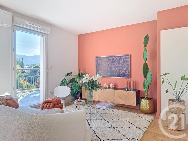 Appartement T2 à louer - 2 pièces - 43,93 m2 - Marseille - 13009 - PROVENCE-ALPES-COTE-D-AZUR