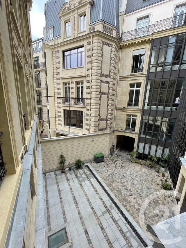 Appartement F2 à vendre - 2 pièces - 47 m2 - Paris - 75008 - ILE-DE-FRANCE