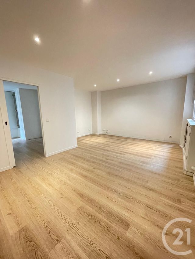 Appartement F2 à vendre - 2 pièces - 47 m2 - Paris - 75008 - ILE-DE-FRANCE