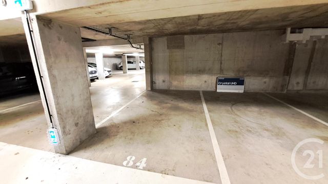 parking - ST SEBASTIEN SUR LOIRE - 44