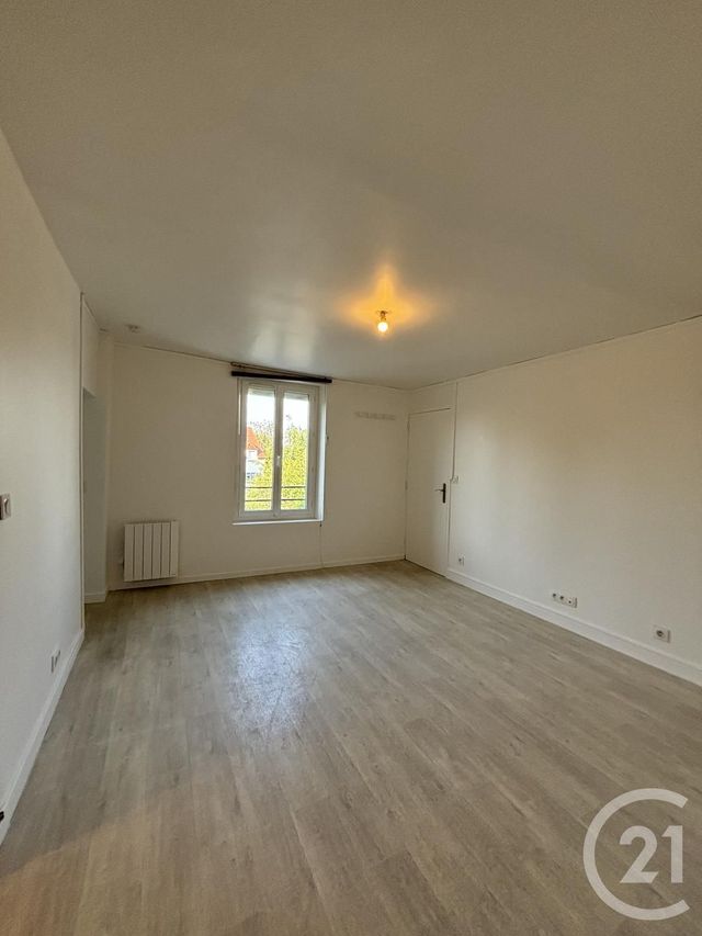 Appartement F3 à louer - 3 pièces - 54,37 m2 - Chailly En Brie - 77 - ILE-DE-FRANCE