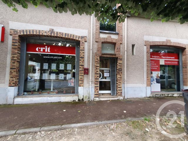 Local commercial à louer - 144.39 m2 - 77 - Seine-et-Marne