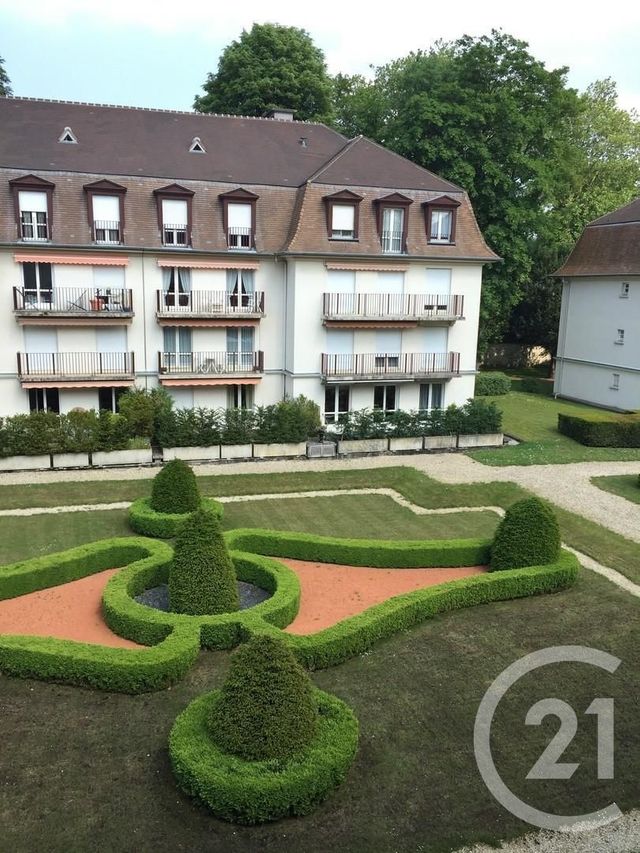 Appartement à louer - 2 pièces - 48,30 m2 - Fontainebleau - 77 - ILE-DE-FRANCE