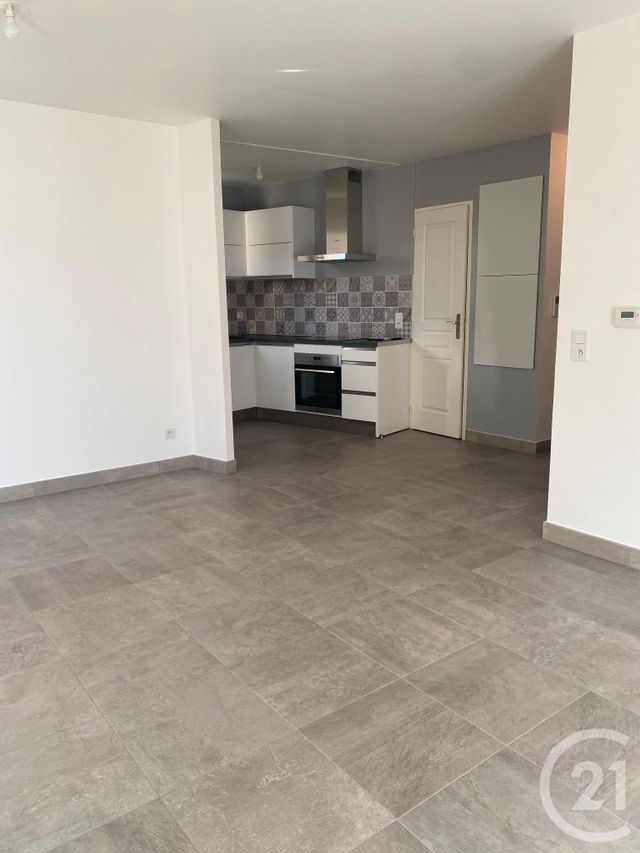 Appartement à louer - 2 pièces - 50,55 m2 - Avon - 77 - ILE-DE-FRANCE