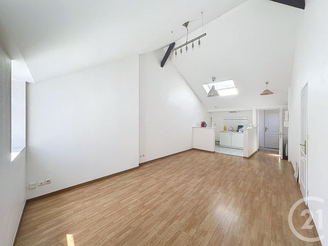 Appartement à louer - 3 pièces - 65,40 m2 - Reims - 51 - CHAMPAGNE-ARDENNE