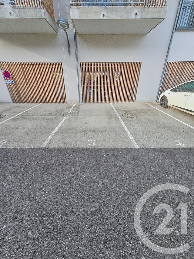 parking - BEZANNES - 51