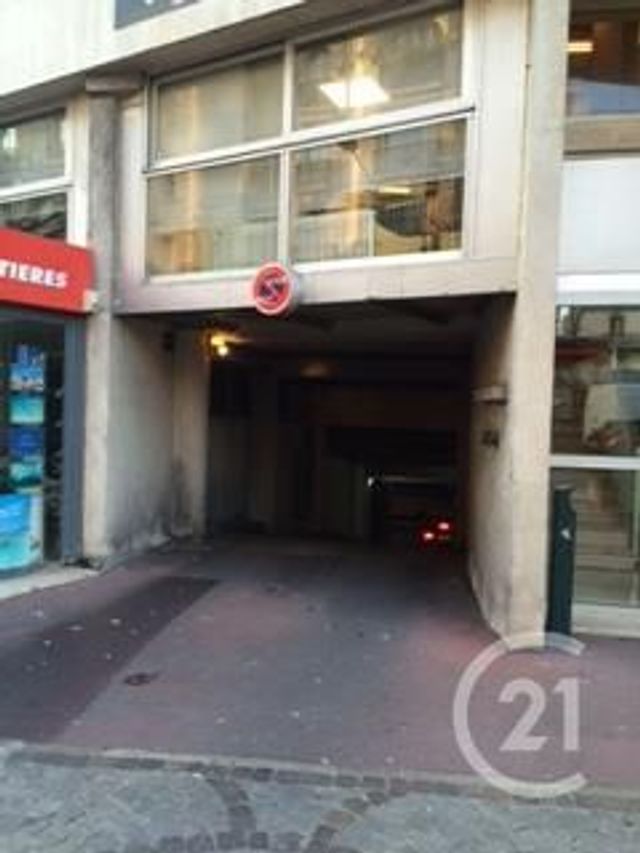 Parking à louer - 12 m2 - St Mande - 94 - ILE-DE-FRANCE