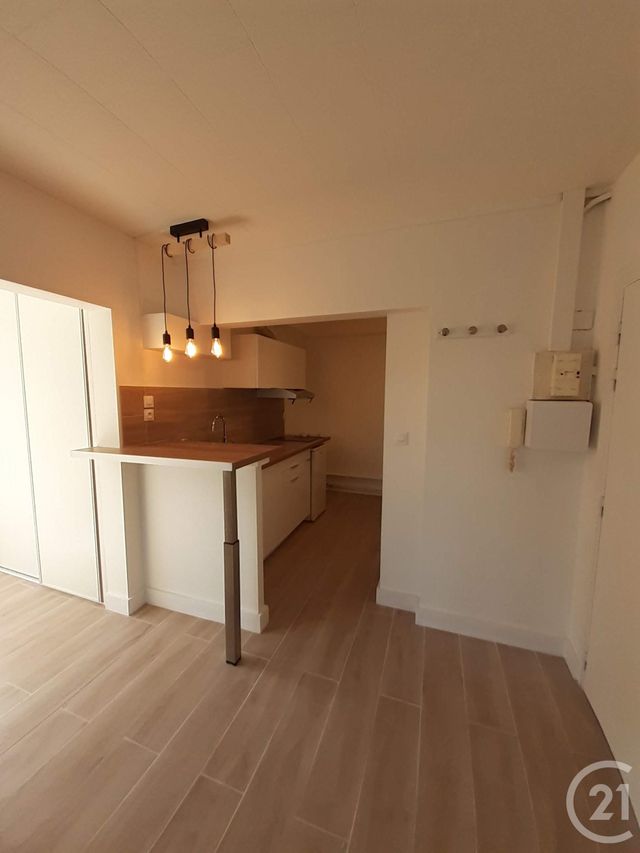 Appartement F2 à louer - 2 pièces - 31,03 m2 - Les Lilas - 93 - ILE-DE-FRANCE