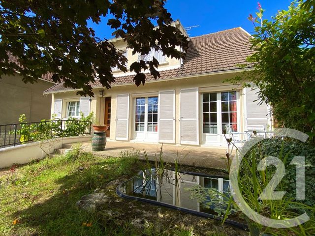 Maison à vendre - 5 pièces - 120,28 m2 - St Pierre Les Nemours - 77 - ILE-DE-FRANCE