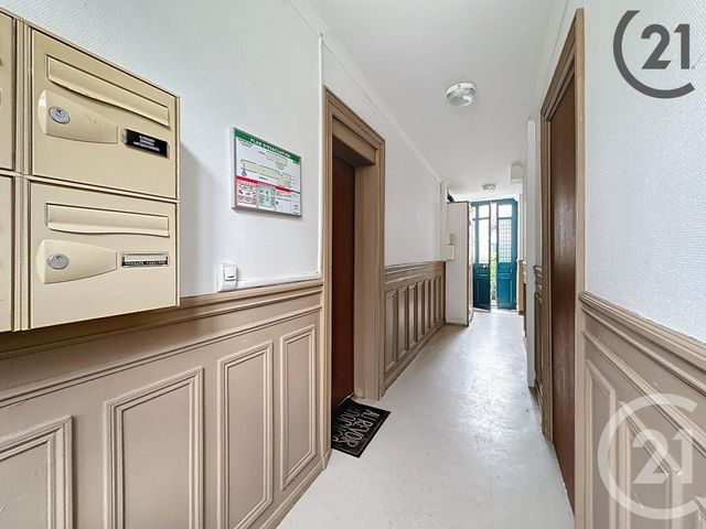 Appartement F1 à vendre - 1 pièce - 29,93 m2 - Troyes - 10 - CHAMPAGNE-ARDENNE