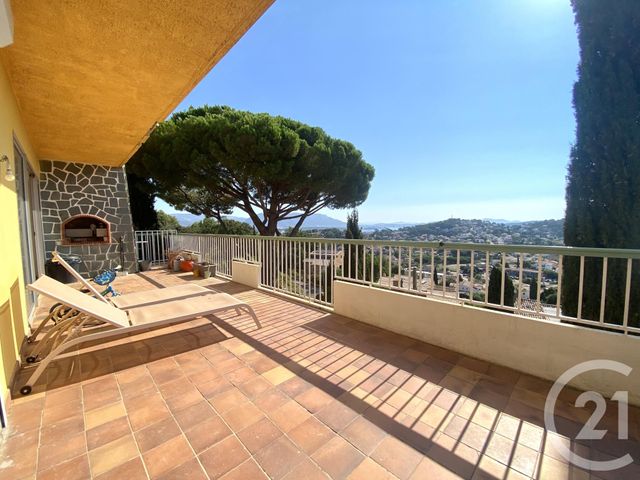 Appartement T4 à vendre - 4 pièces - 140,73 m2 - Six Fours Les Plages - 83 - PROVENCE-ALPES-COTE-D-AZUR