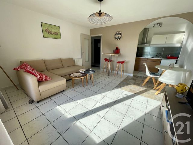 Appartement T2 à vendre - 2 pièces - 45 m2 - Six Fours Les Plages - 83 - PROVENCE-ALPES-COTE-D-AZUR