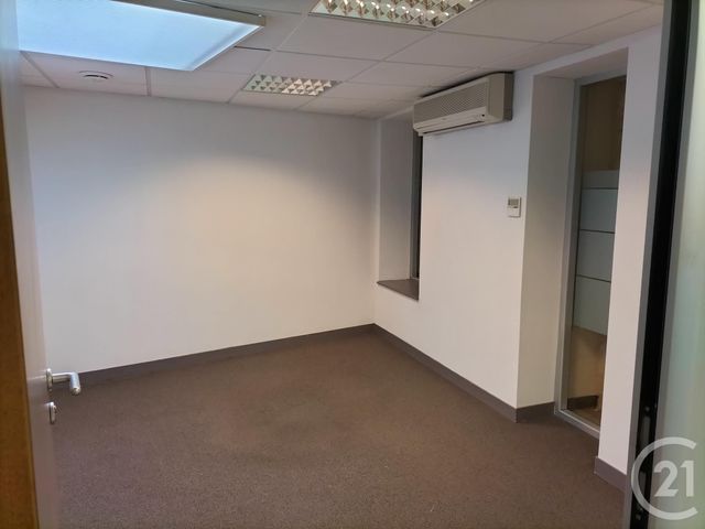 Bureaux à louer - 150.0 m2 - 50 - Manche