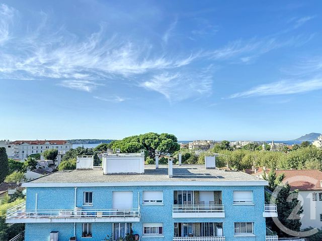 Appartement F2 à vendre - 2 pièces - 54,95 m2 - Cannes - 06 - PROVENCE-ALPES-COTE-D-AZUR