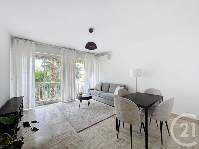 Appartement F3 à louer - 3 pièces - 62,72 m2 - Cannes - 06 - PROVENCE-ALPES-COTE-D-AZUR