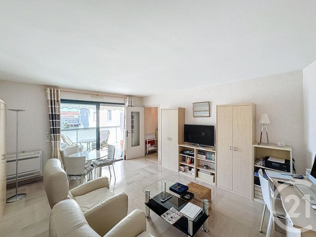 Appartement F2 à vendre - 2 pièces - 52 m2 - Cannes - 06 - PROVENCE-ALPES-COTE-D-AZUR