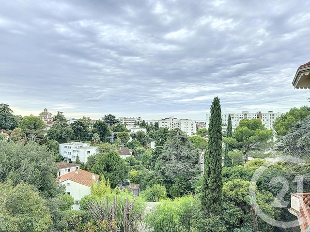 Appartement F3 à vendre - 3 pièces - 81 m2 - Cannes - 06 - PROVENCE-ALPES-COTE-D-AZUR